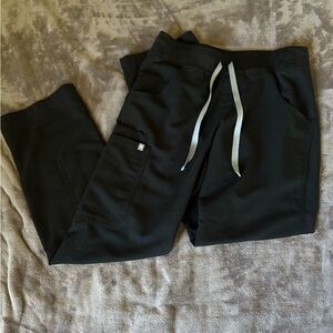 FIGS Technical Collection Black Scrub XS/P Solid Straight Medical Pants
